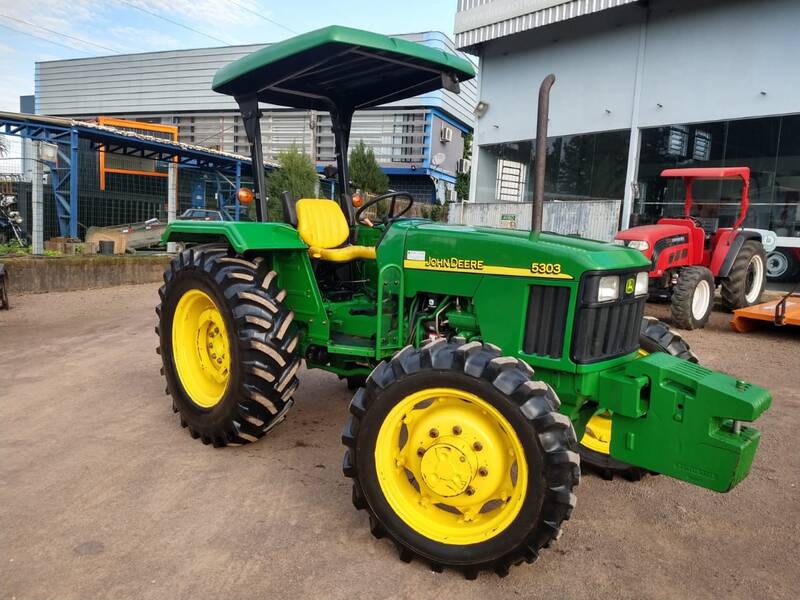 TRATOR JOHN DEERE 5303 - 4X4 - ANO 2010 - VENDIDO